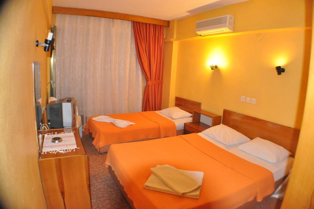 Akerdem Hotel Kusadası Quarto foto